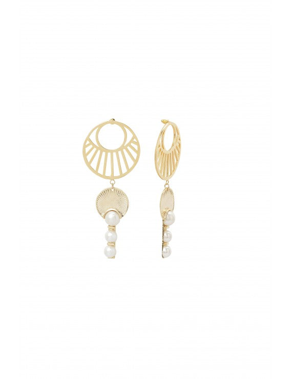 Iconic Pearly Earrings